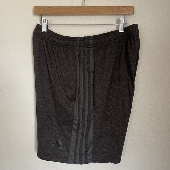 Adidas Men Activewear Shorts Dark Gray Logo Elastic Waist Pockets Size XL - Picture 3 of 7